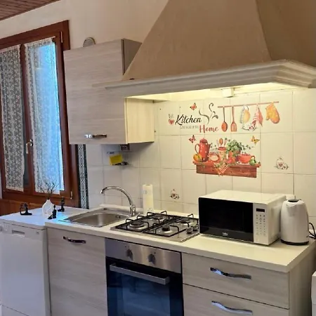 Apartman Flora *
