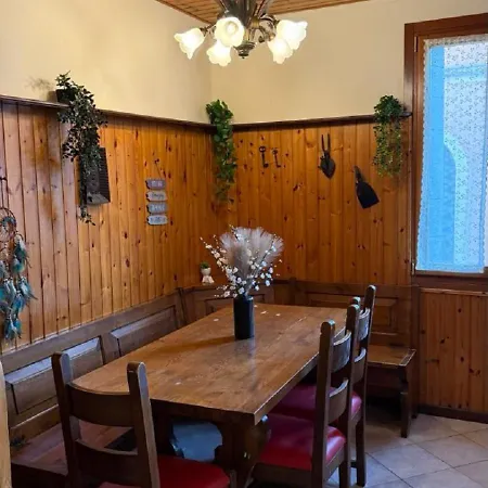 Flora Apartman